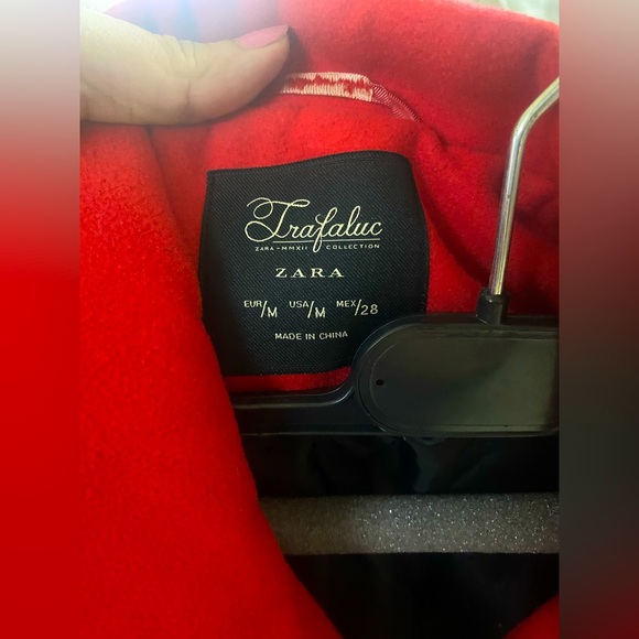 Lovely Double Breasted warm jacket from ZARA - Picture 7 of 7